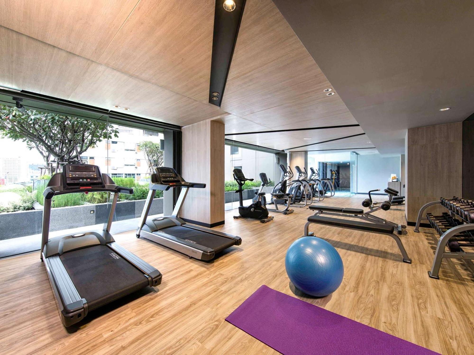 Novotel Bangkok Sukhumvit 4 Kültér fotó