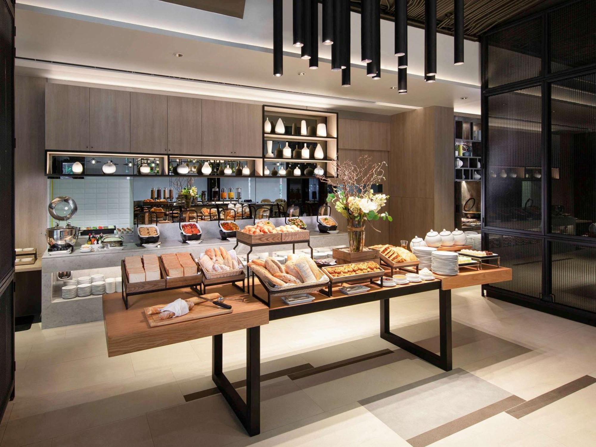 Novotel Bangkok Sukhumvit 4 Kültér fotó
