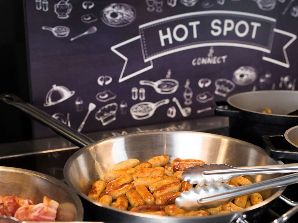 Novotel Bangkok Sukhumvit 4 Étterem fotó